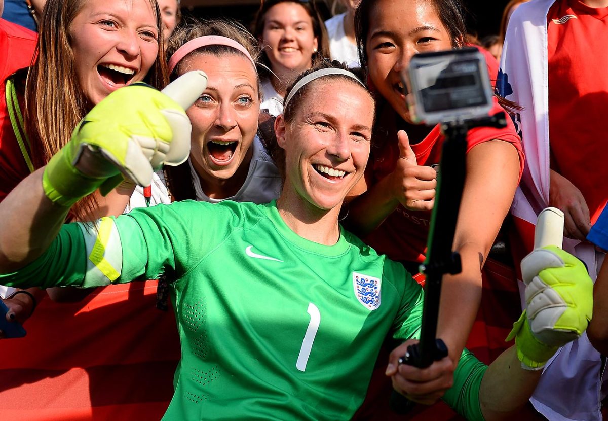 world-cup-fans-478122708_master.jpg